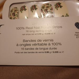 Color Street Berry Merry - RETIRED